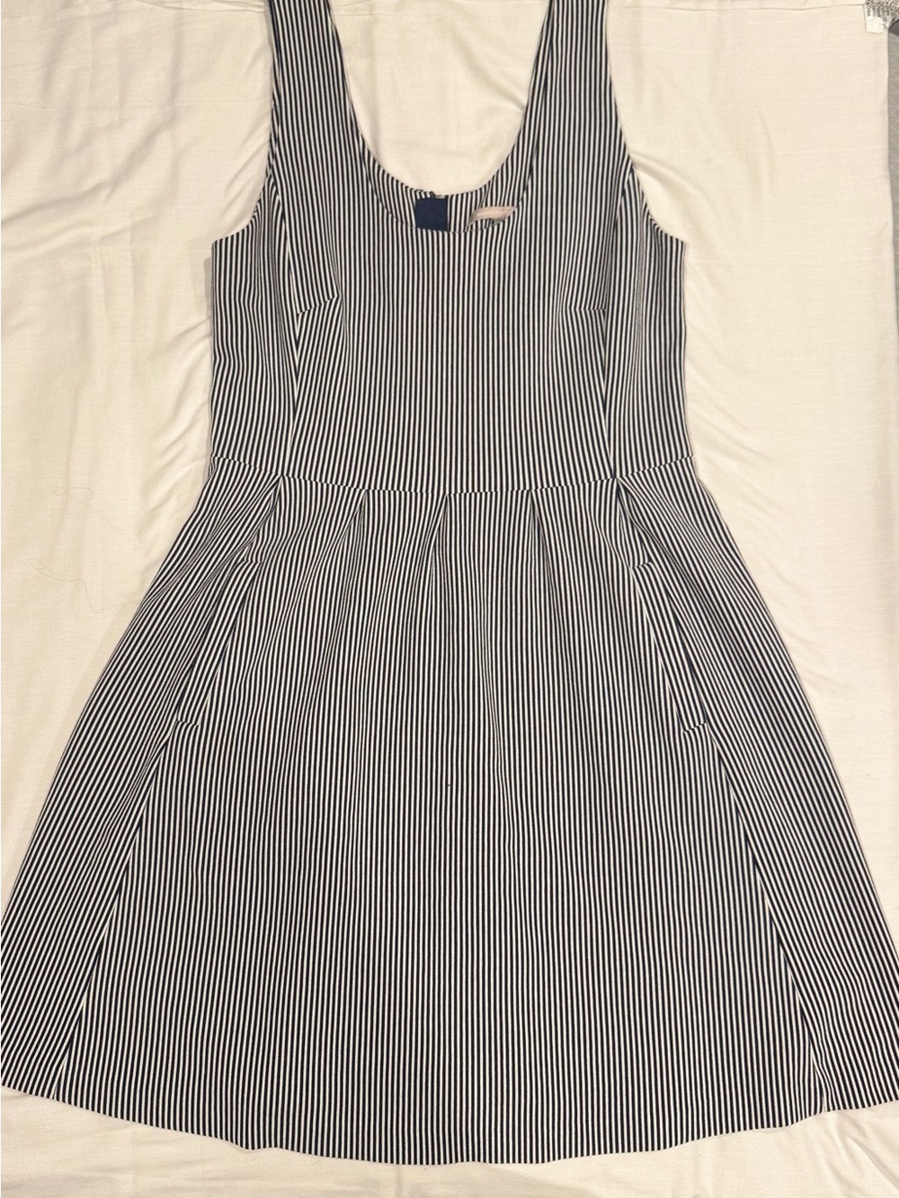 Banana Republic Striped Sleeveless A-Line Dress in Navy and White womens medium
